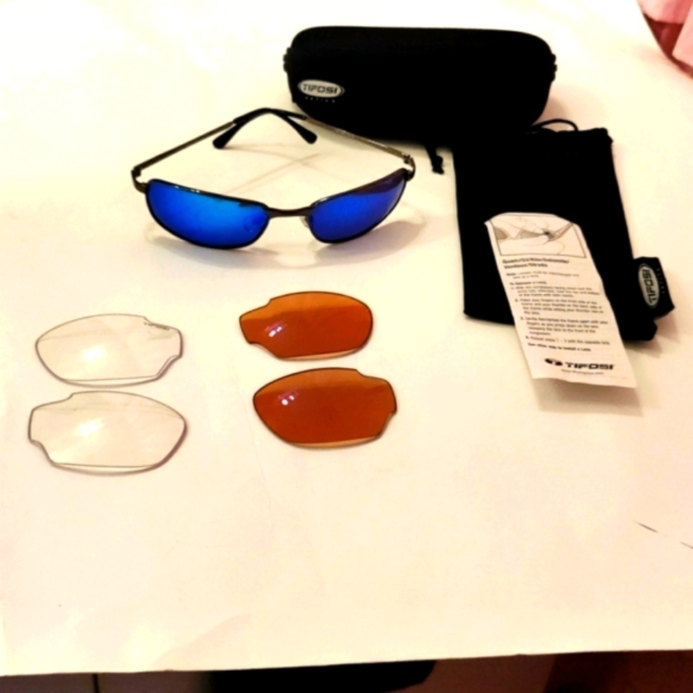 TIFOSI Optics Sunglasses